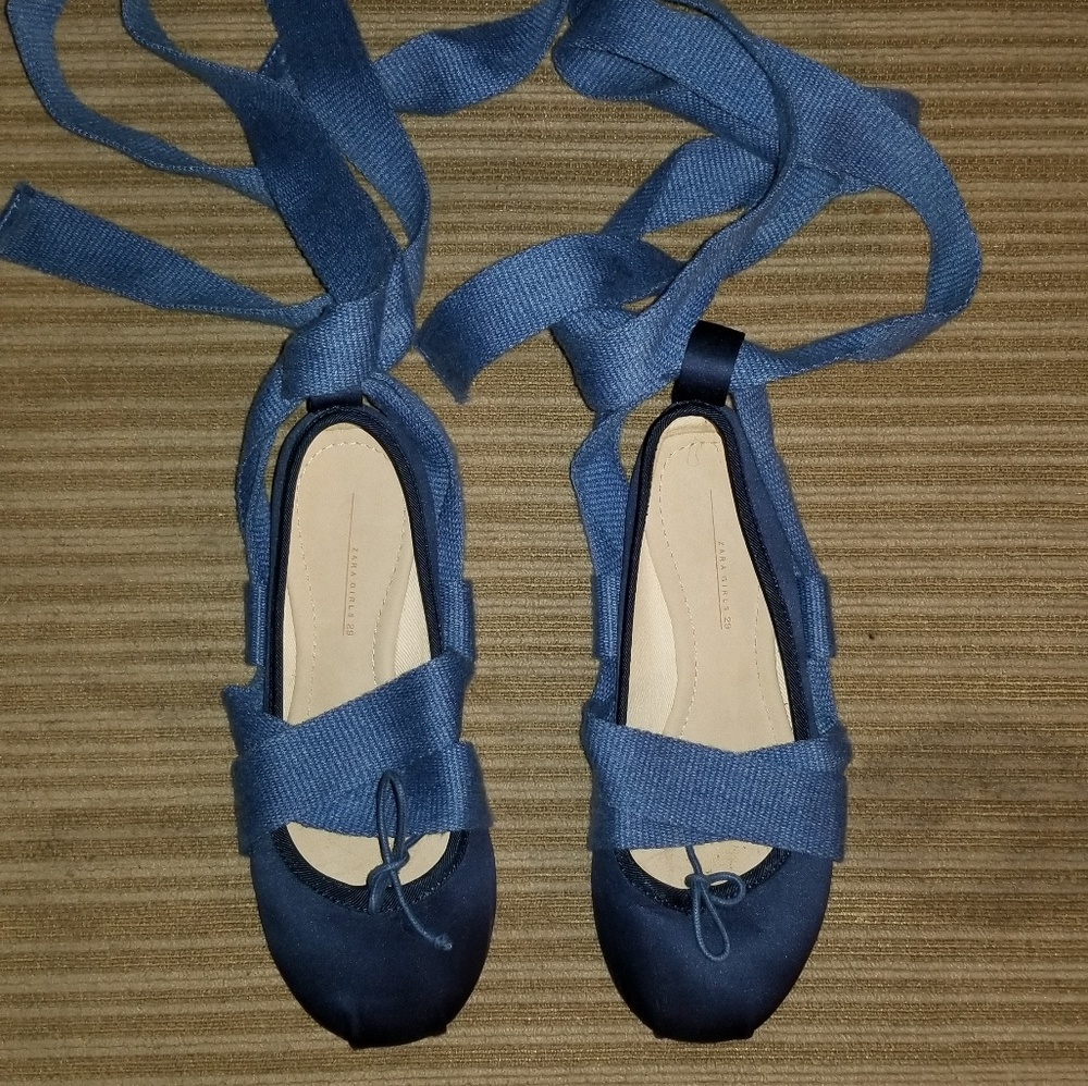 Zara shoes size 29
